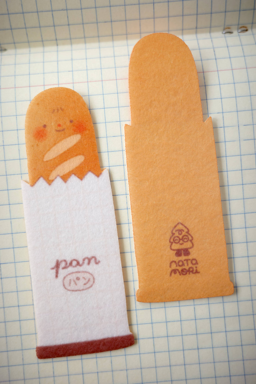 Natamori : Baguette • felt bookmark