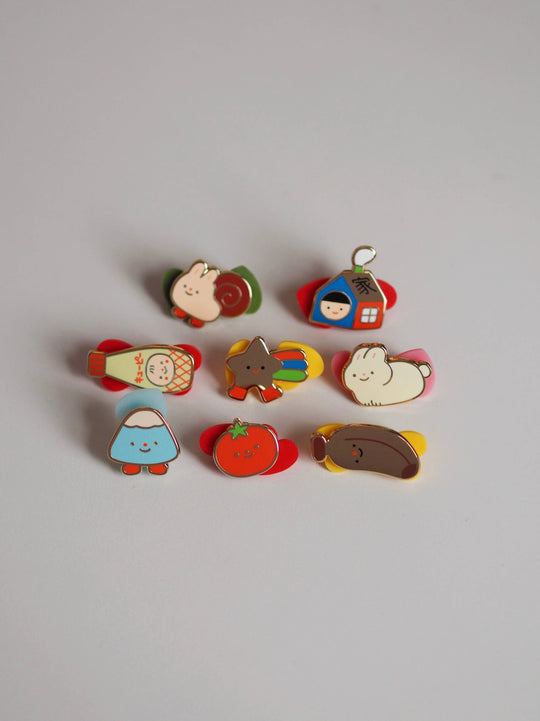 Natamori : enamel pin : Snail