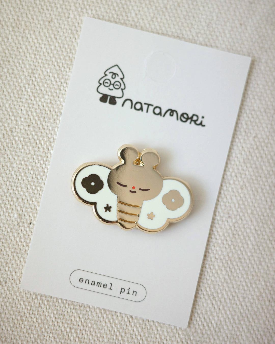 Natamori : enamel pin : Butterfly