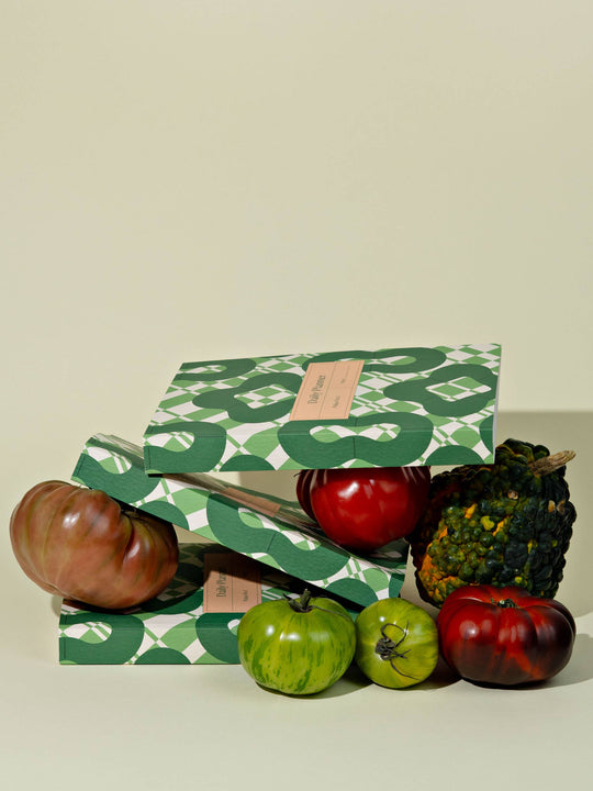 The Completist : Palau Undated Daily Planner Book