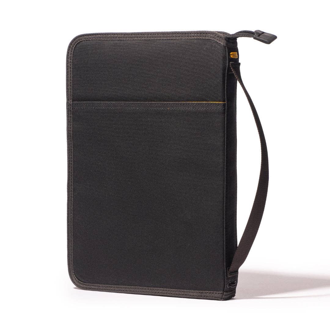 LOCHBY : Field Folio B5