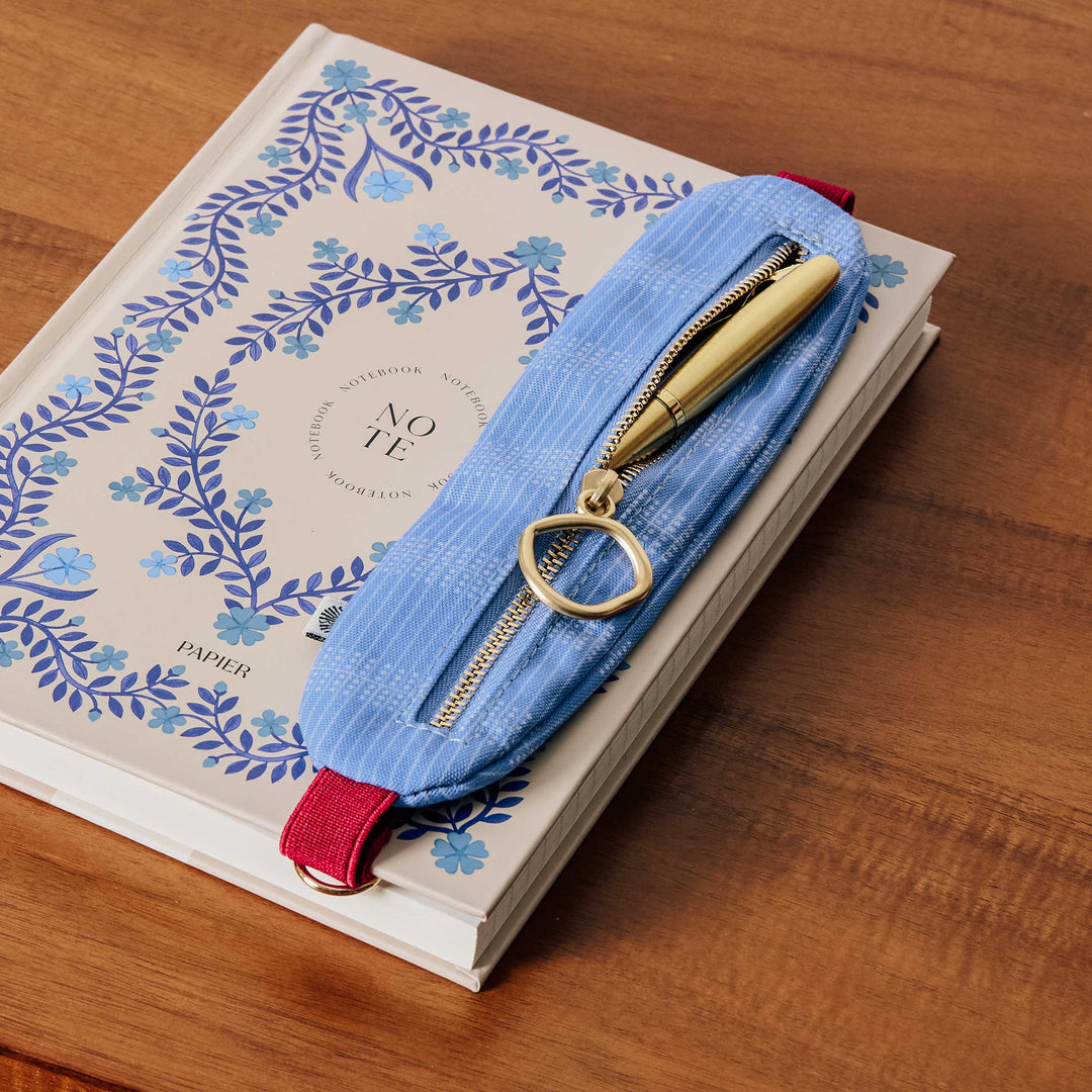 Papier : Elastic Pen Pouch