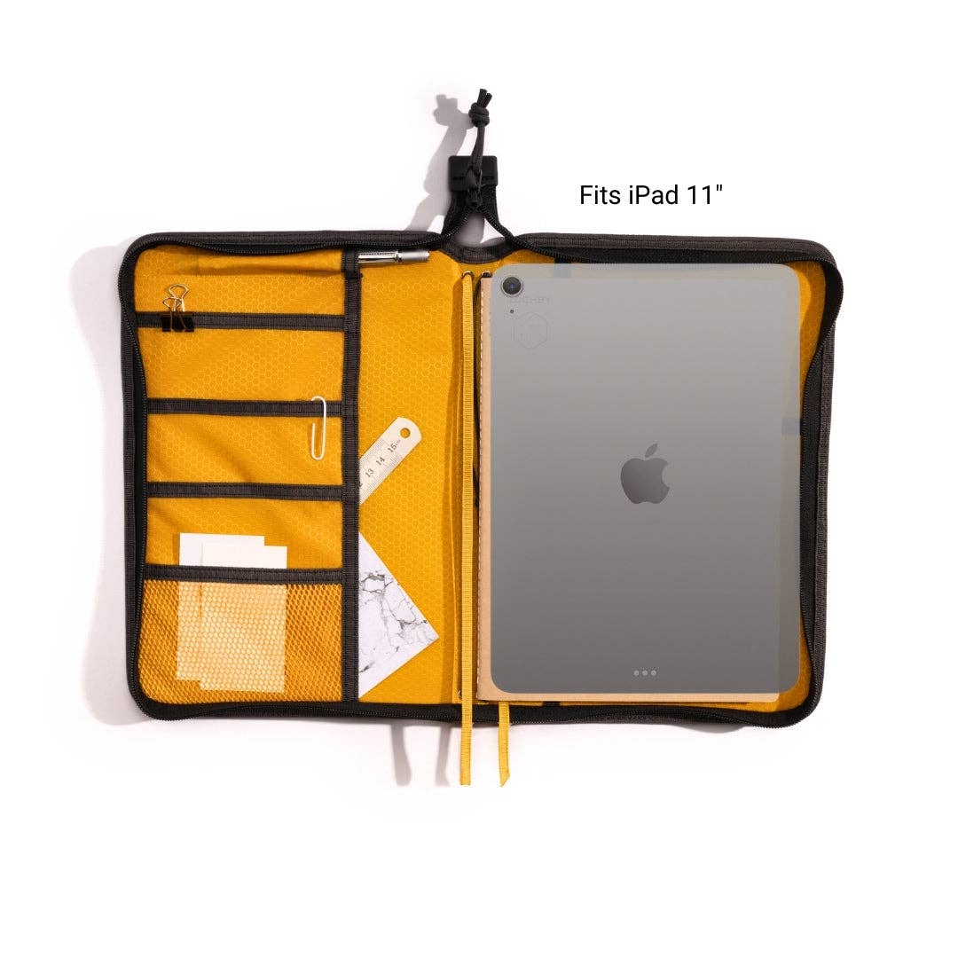 LOCHBY : Field Folio B5